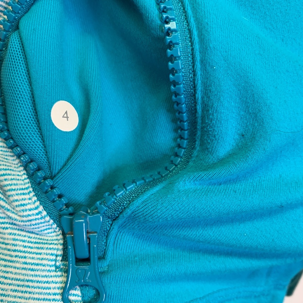 Lululemon Define Jacket Blue Surge Wee Striped 4 - Picture 7 of 9